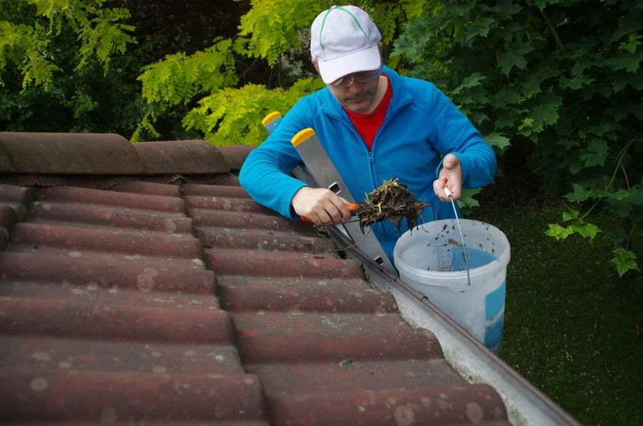 Local Gutter Cleaning Service Auburn, WA Local Gutter Cleaning Service Auburn, WA